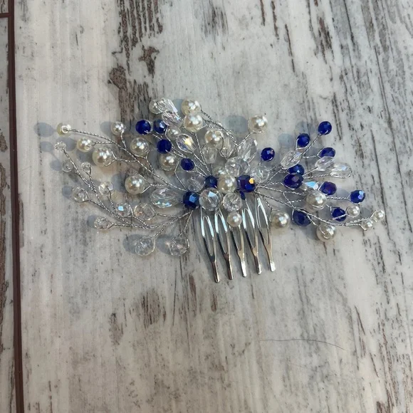Blue Crystal & Pearl Bridal Hair Comb - Picture 4 of 16